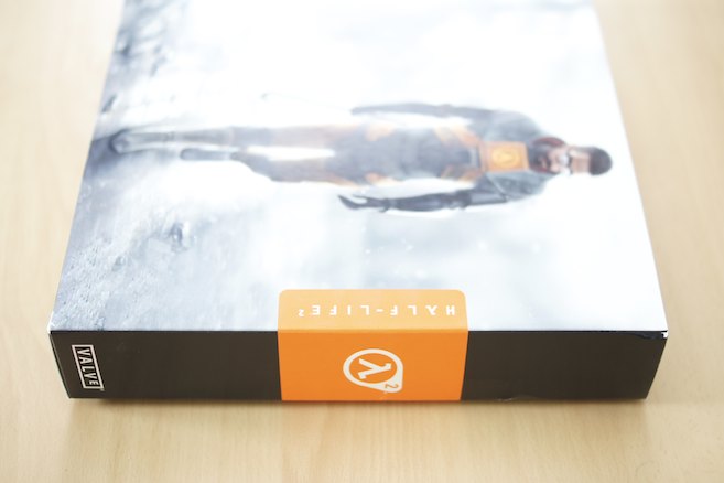 A New Generation Of Videogames - Half Life 2 Steam Gold Box